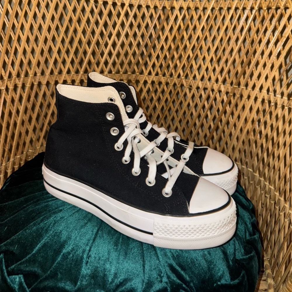 Platform Converse